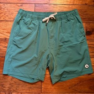 Vuori Kore Short Beryl w/liner - XL, 7.5” inseam